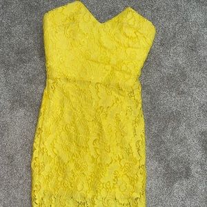 Bebe yellow cocktail dress size 4